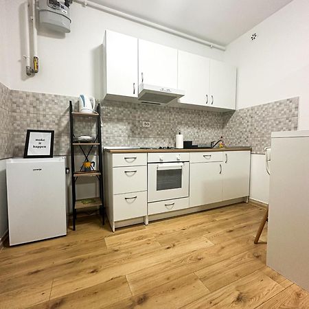 Ferienwohnung Studio Lana-Near The City Center With Parking Zagreb Exterior foto