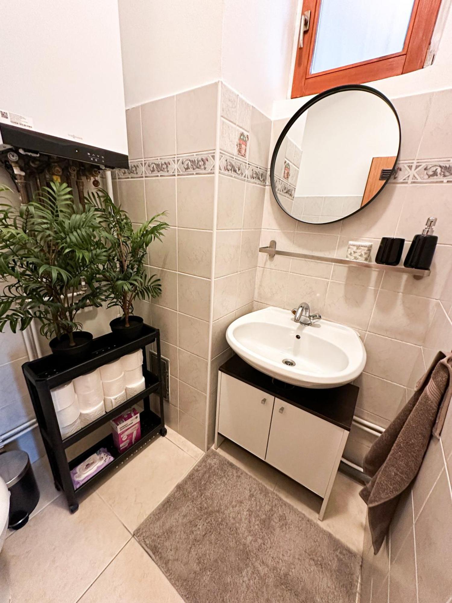 Ferienwohnung Studio Lana-Near The City Center With Parking Zagreb Exterior foto