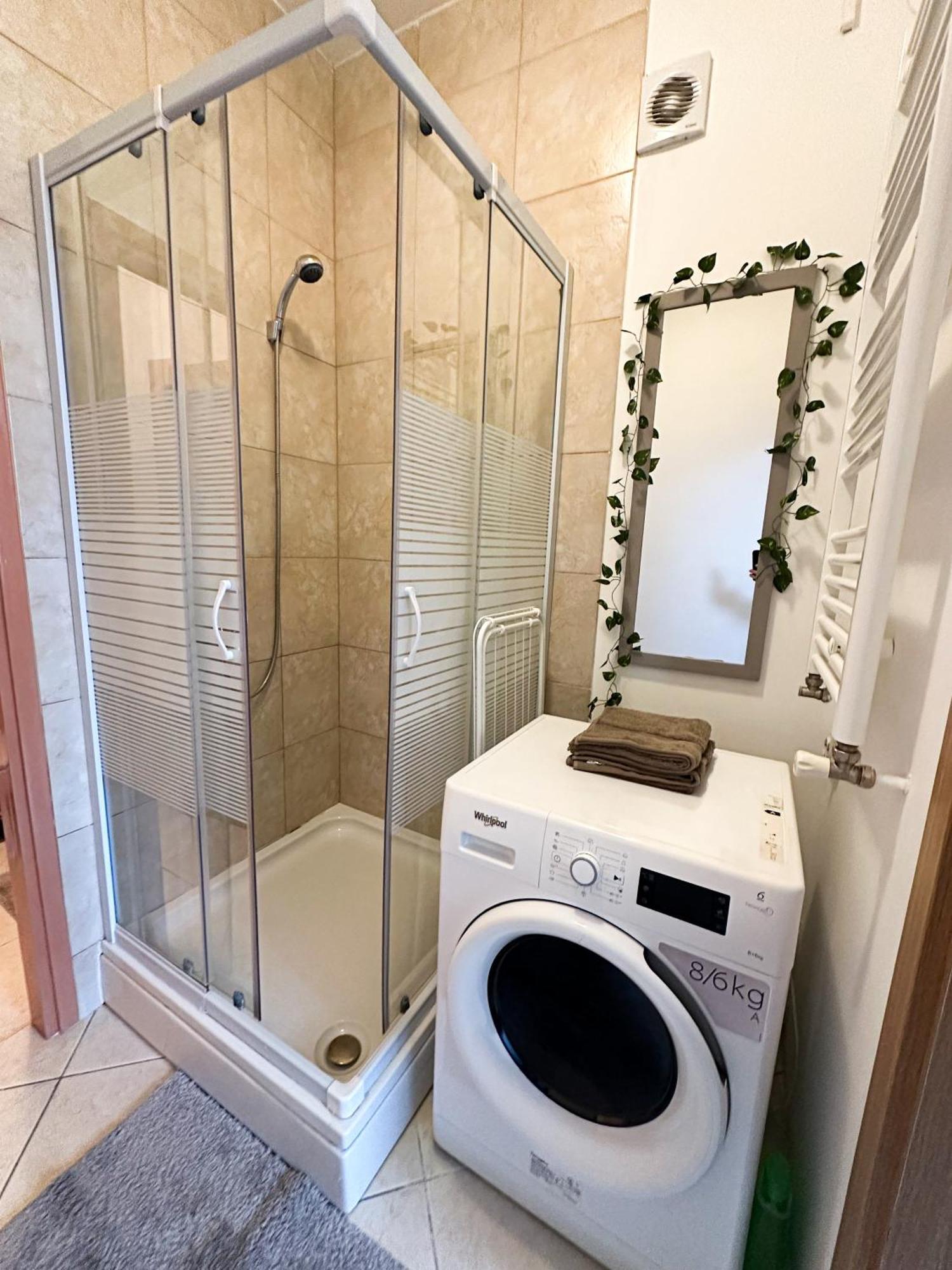Ferienwohnung Studio Lana-Near The City Center With Parking Zagreb Exterior foto